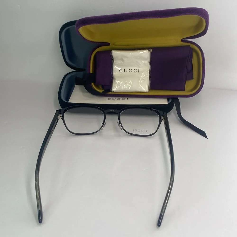 GG1118O Eyeglasses by Gucci™. Shape: Wayfarer, Material: Metal, Frame Full Rim.